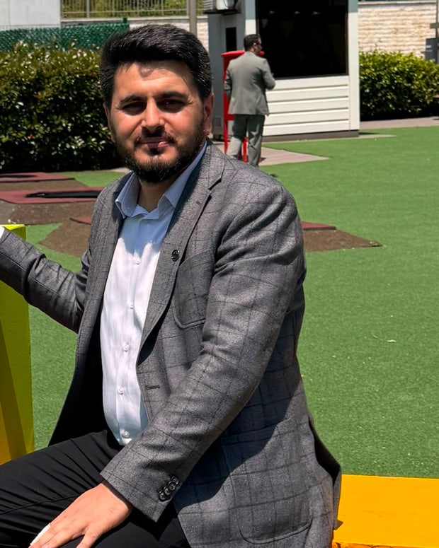 İbrahim — öğretmen